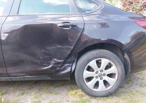 Opel Astra cena 22000 przebieg: 198000, rok produkcji 2015 z Wągrowiec małe 79